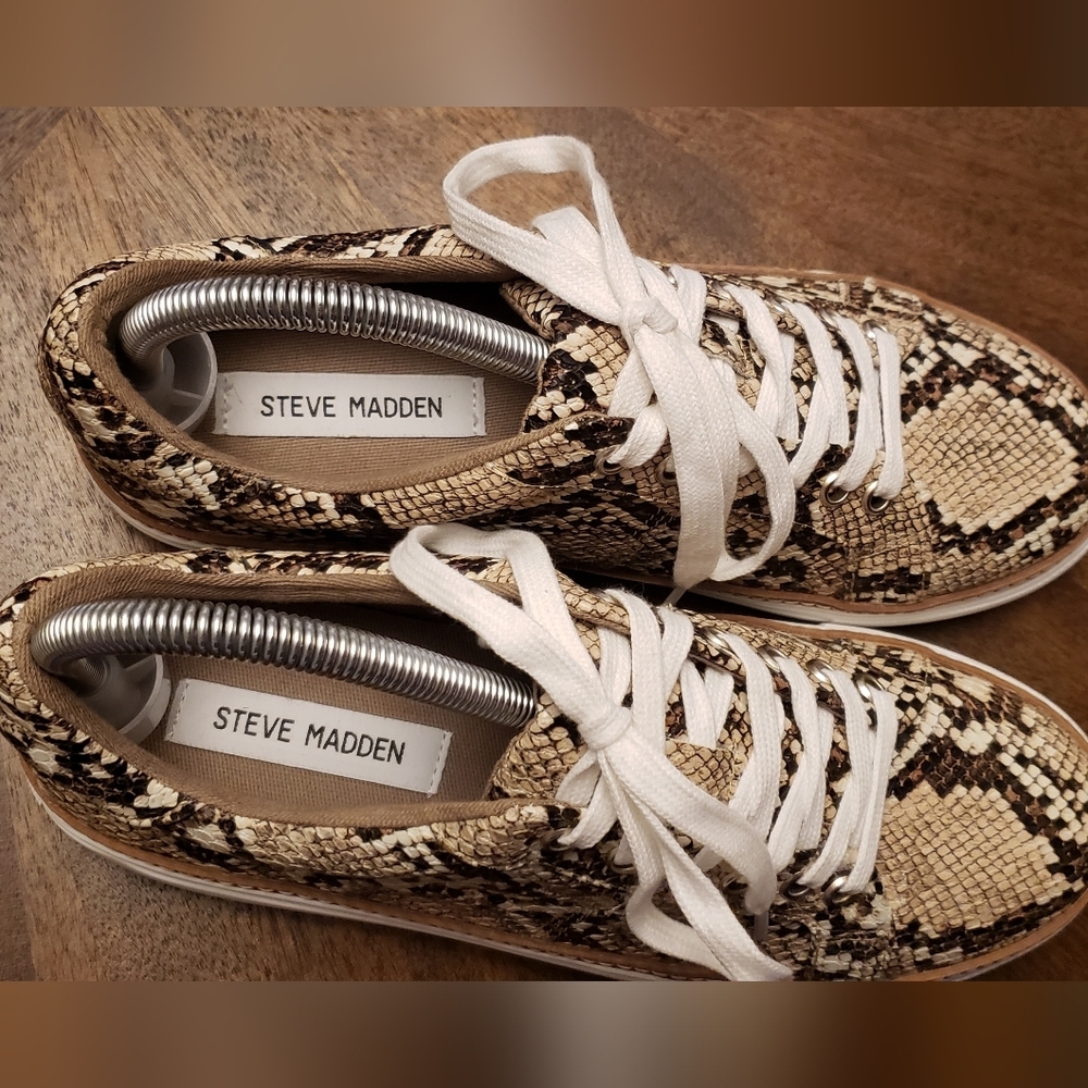 Steve Madden Snakeskin Printed Low-Top Sneakers Size 9.5 - Picture 11 of 15